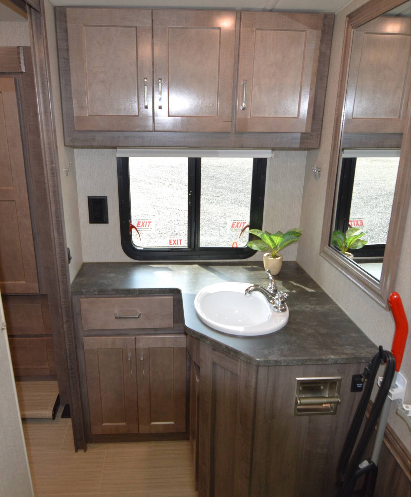 A photo of this 2022 Winnebago ADVENTURER 36Z