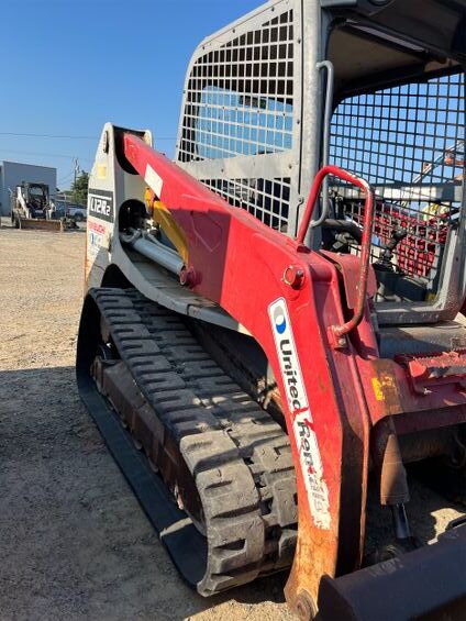 2018 TAKEUCHI TL12R2-R in Charlottesville, VA