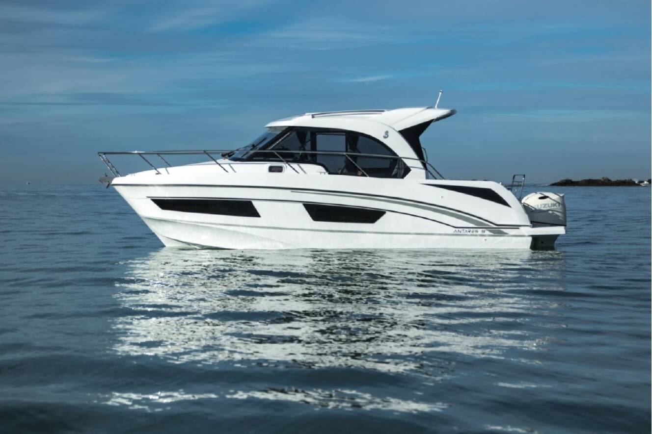 A photo of this 2025 Beneteau Antares 9