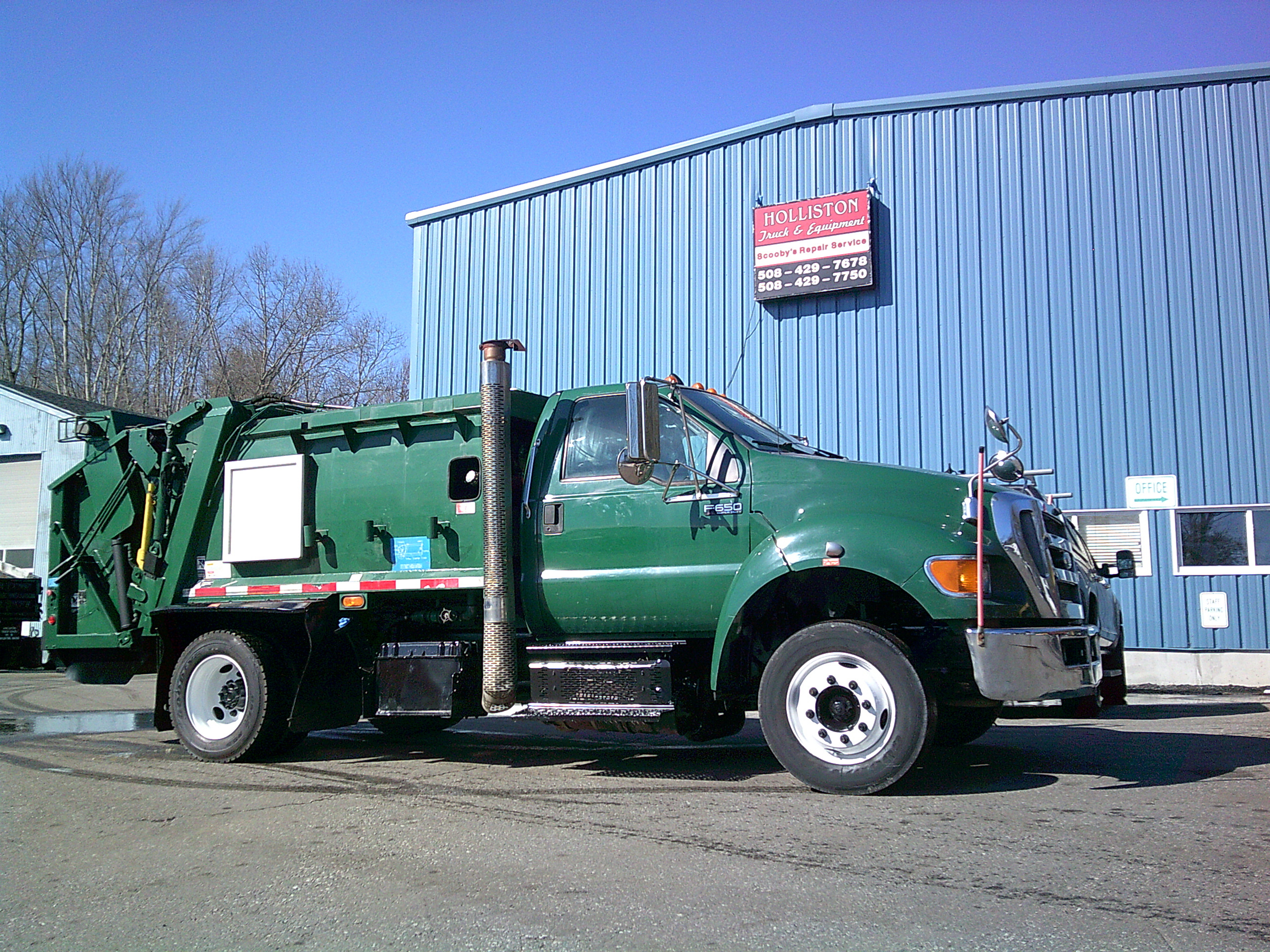 2013 FORD F650 in Holliston, MA