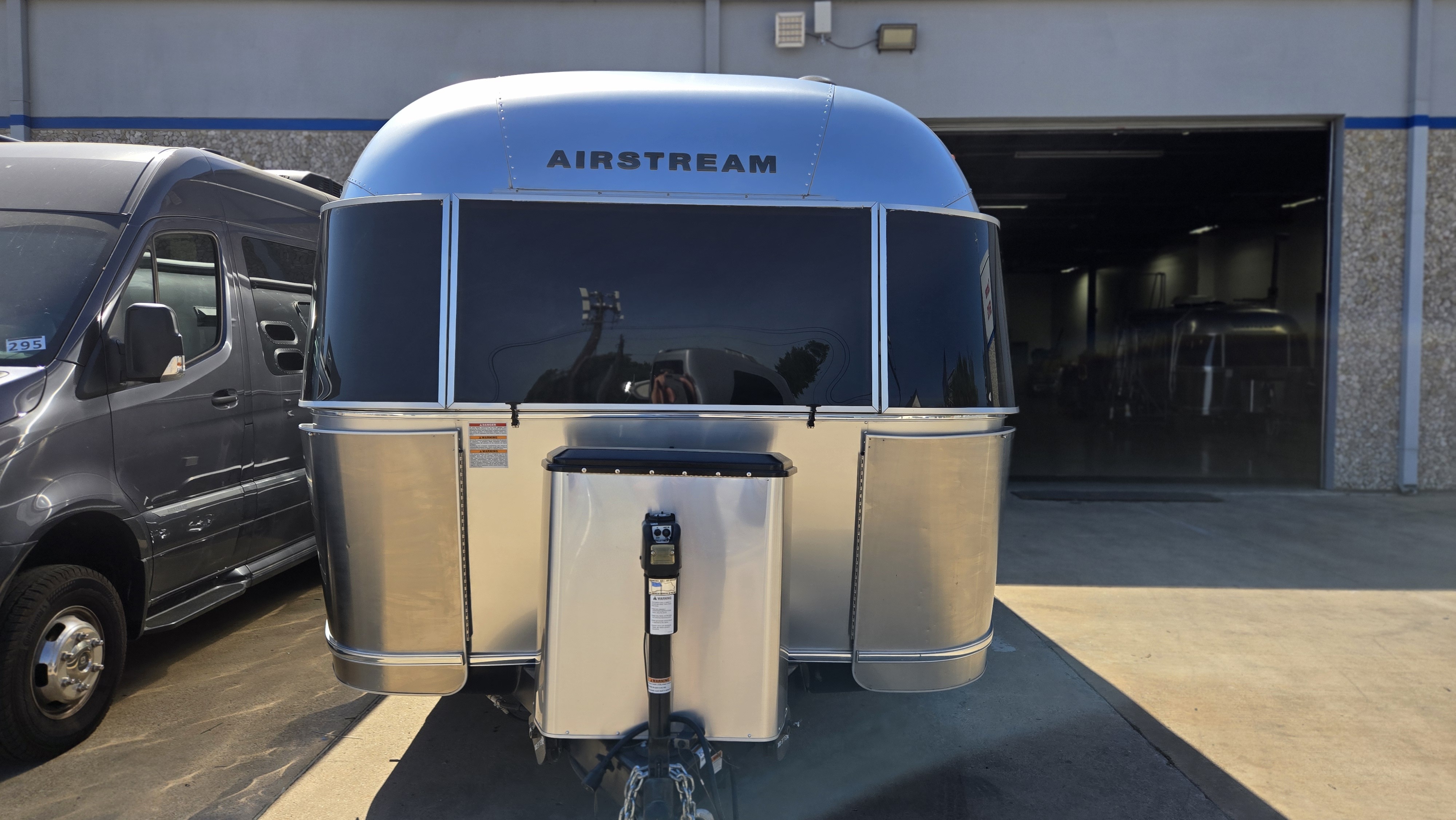 2022 Airstream FLYING CLOUD 25FB RV