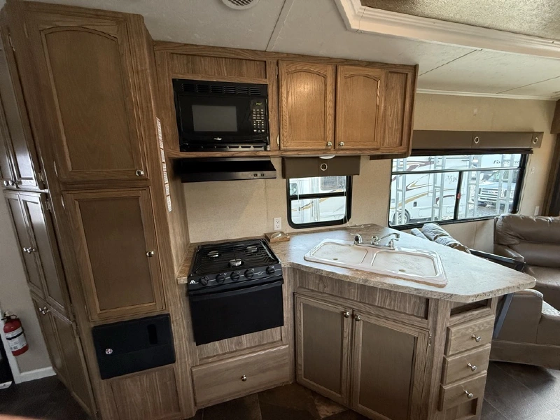 2015 SHASTA REVERE 31RE