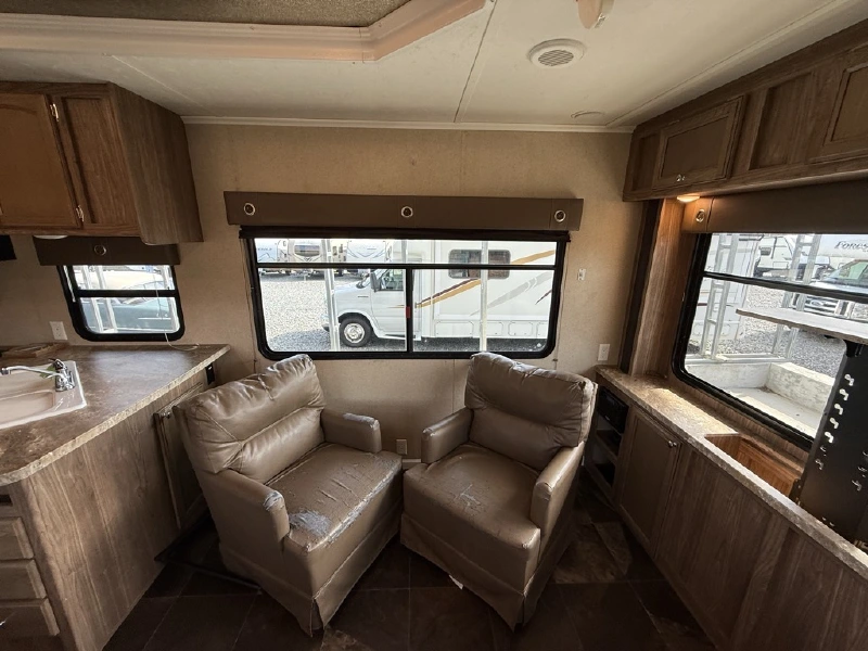 2015 SHASTA REVERE 31RE