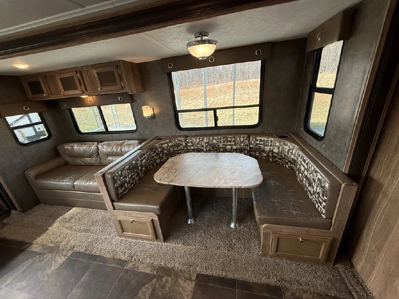 2015 SHASTA REVERE 31RE