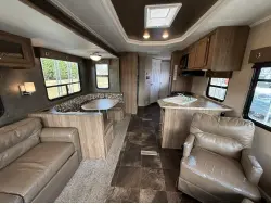 2015 SHASTA REVERE 31RE