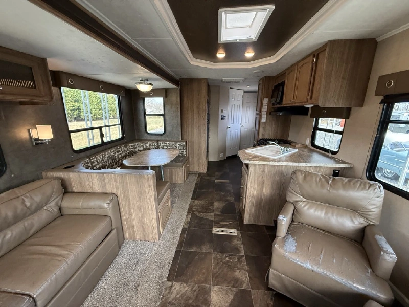 2015 SHASTA REVERE 31RE