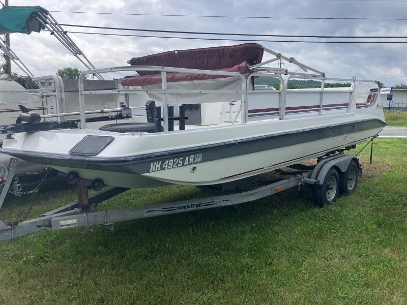 1992 Godfrey Pontoon Boats Hurricane in fairlee VT