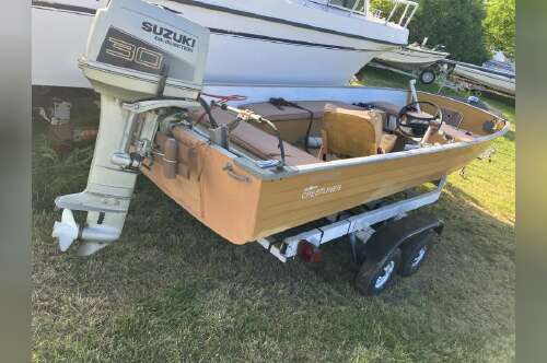 1977 Crestliner 16 in fairlee VT
