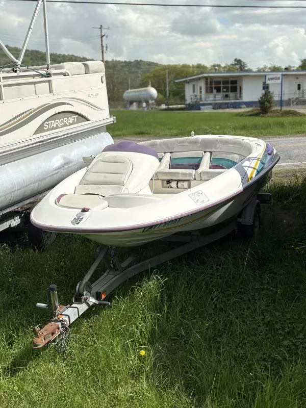 1996 Bayliner Boats Jazz in fairlee VT