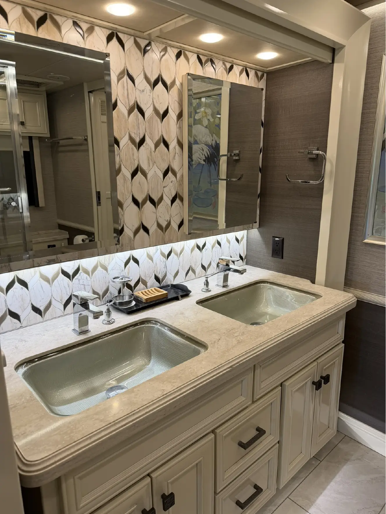 A photo of this 2021 Tiffin Motorhomes Allegro Bus 45 OPP