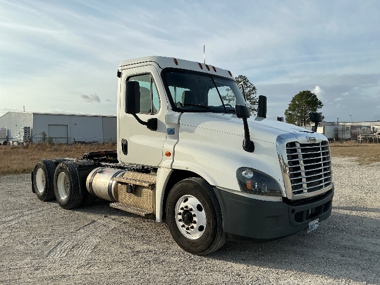 2019 FREIGHTLINER CASCADIA 125 in Gulfport, MS