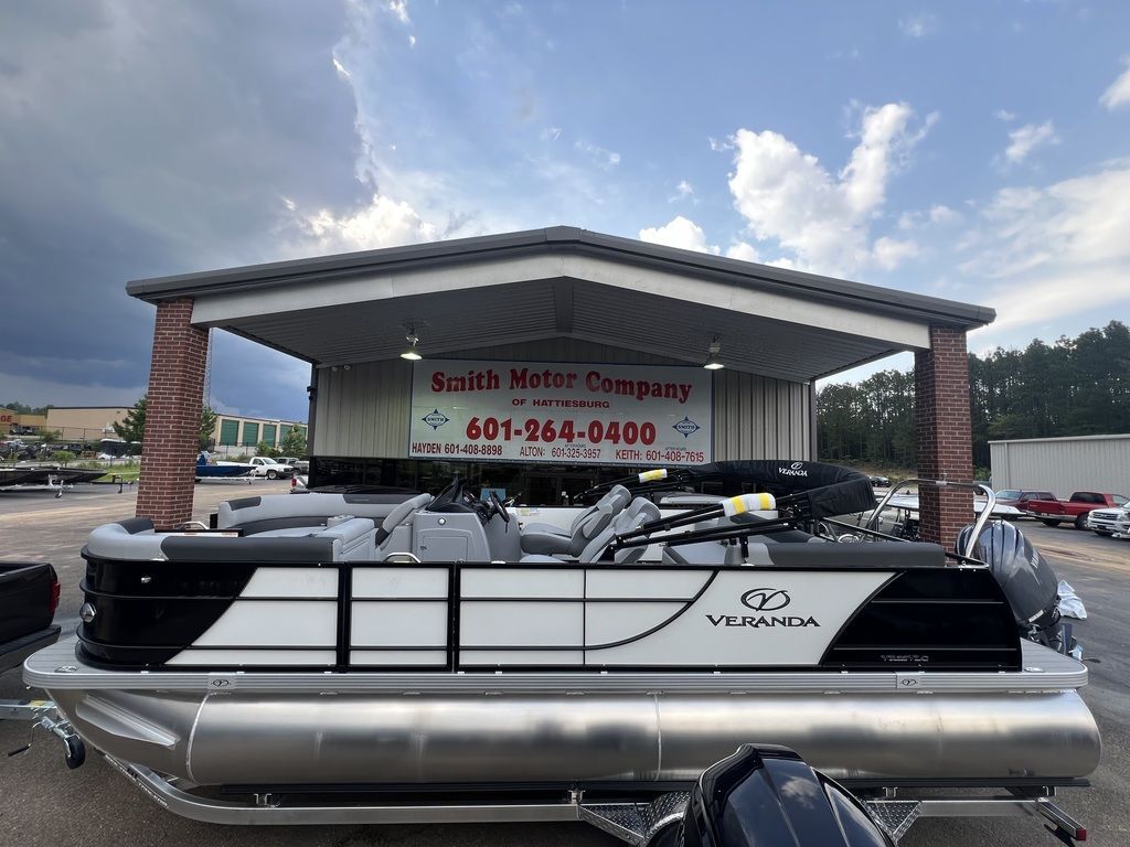 2025 Veranda VR22RC Deluxe Tri-Toon in hattiesburg MS