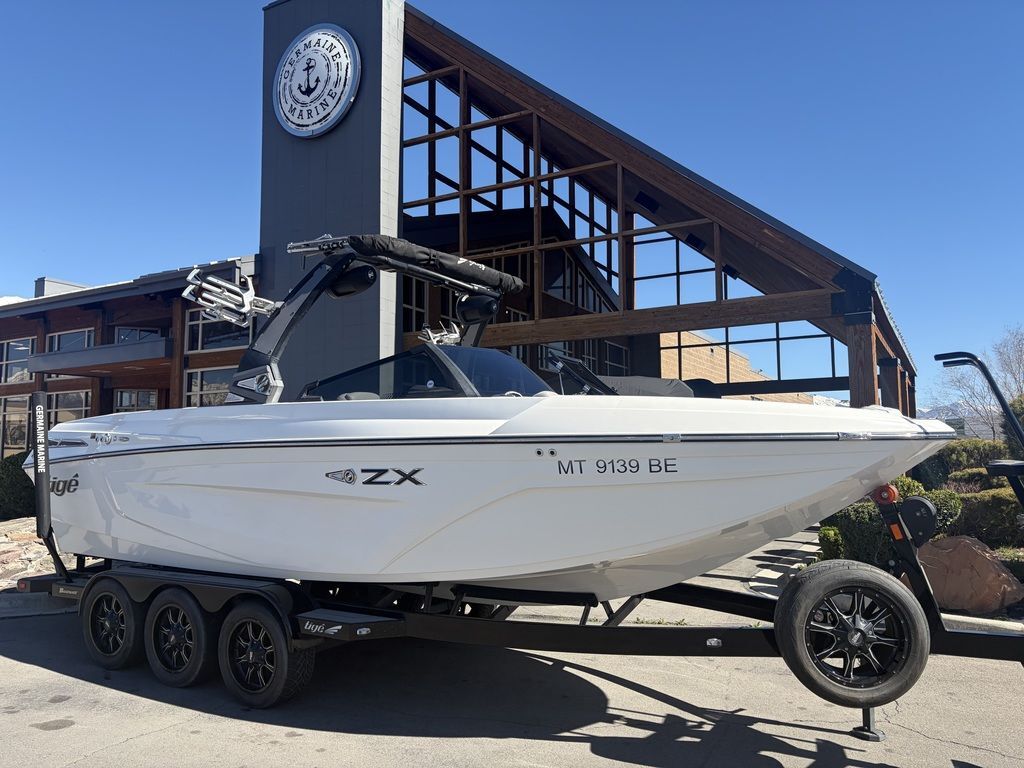 ボート ZX SERIES - ZX150 | BOATS ボート | SKEETER BOATS JAPAN