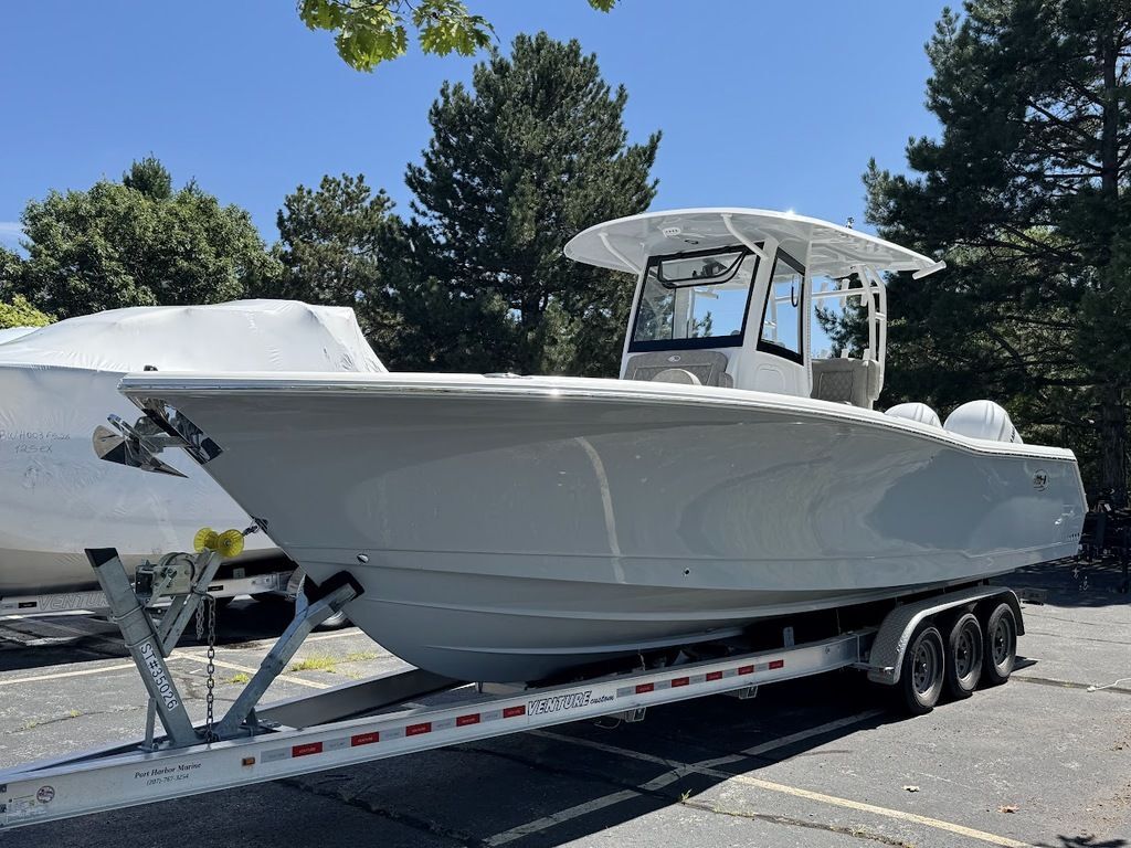 2026 Sea Hunt Gamefish 30FS 30 WITH FORWARD SEATING in south portland ME
