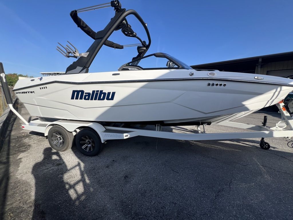 2026 Malibu Boats 22 LSV in lake placid FL