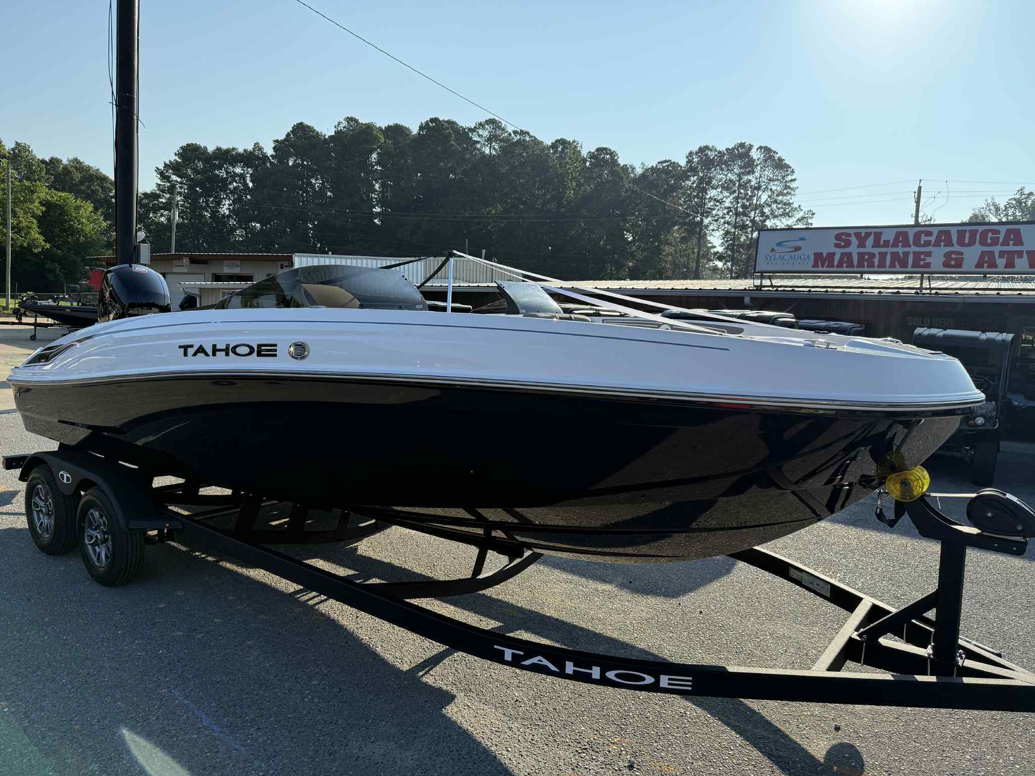 2025 Tahoe T T21 Bowrider Boat boat