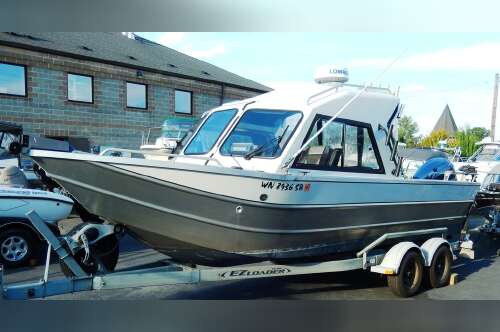 2014 Thunder Jet Luxor Offshore in portland OR