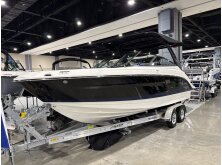 7 Must-Have Features of Top-Notch Fishing Boats image