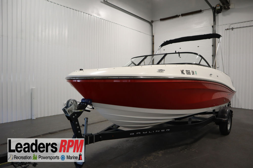 2021 Bayliner VR5 OB VR6 in kalamazoo MI