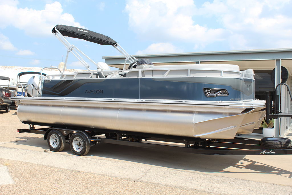 2026 Avalon LSZ Cruise Rear Bench 23 FT in cleburne TX