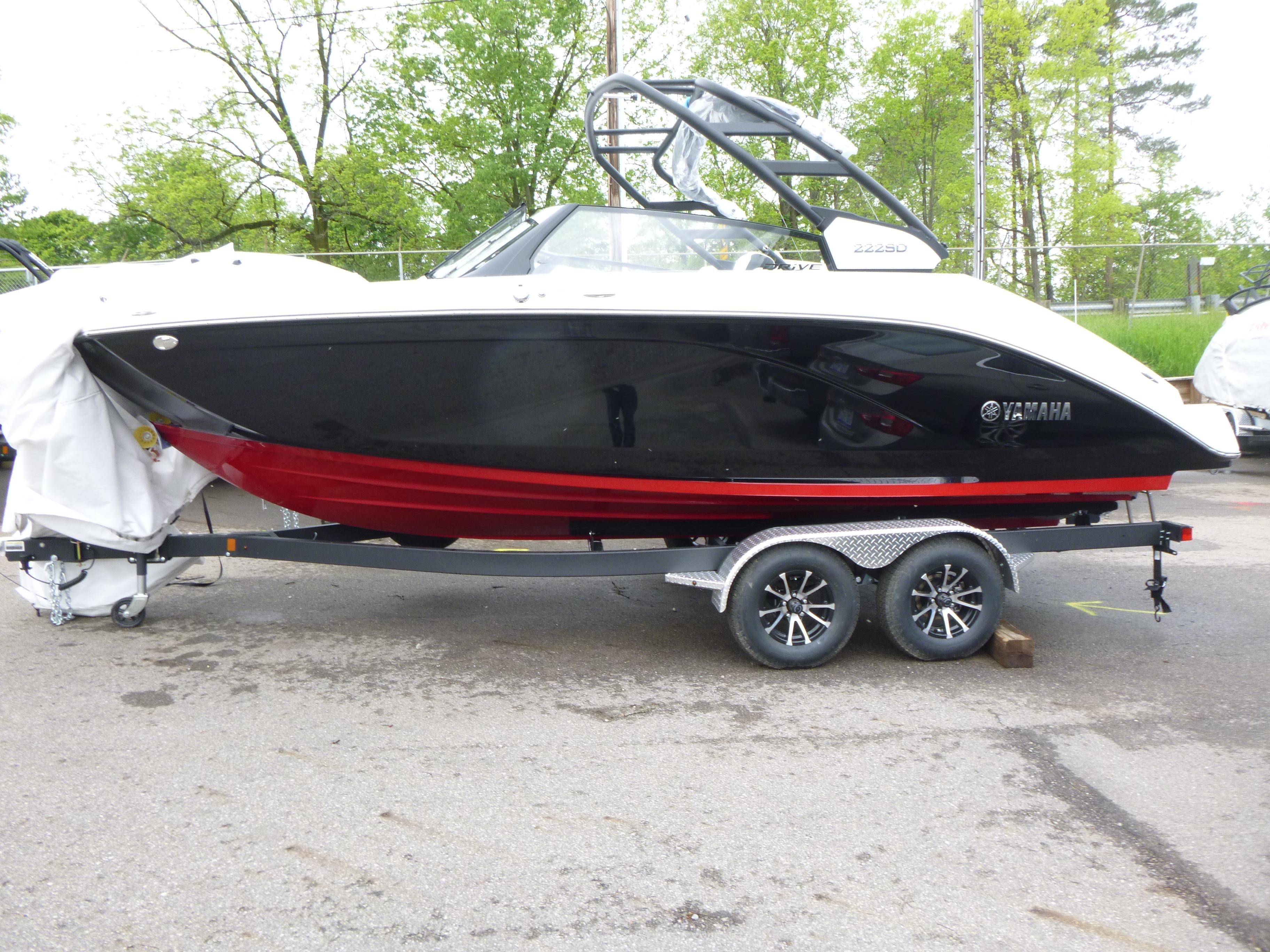 2025 Yamaha Boats 222SD in lansing MI