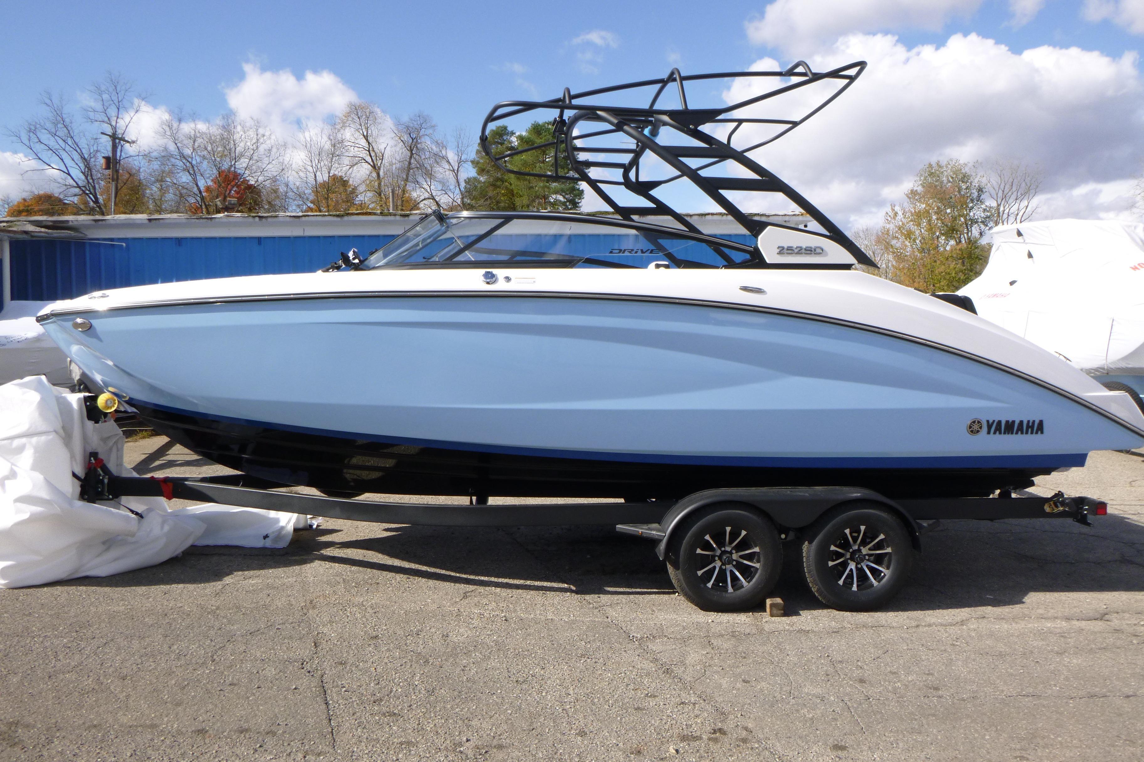 2026 Yamaha Boats 252SD in lansing MI