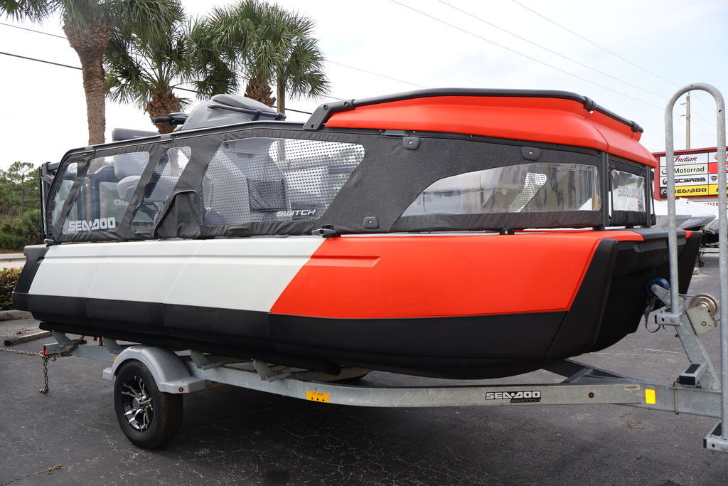 2025 Sea-Doo Switch Cruise 18 - 130 hp Galvanized 21 - 230 HP in hobe sound FL