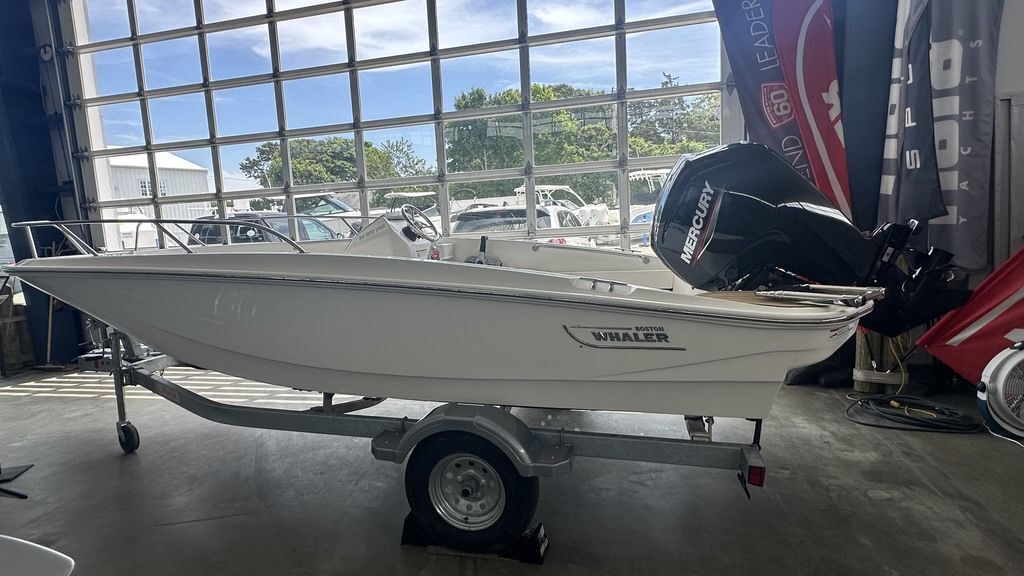 2025 Boston Whaler 160 Super Sport in hampton bays NY