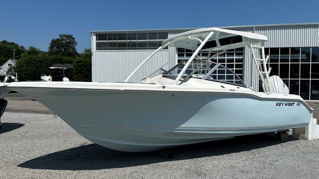 2026 Key West Boats 239 DFS in hampton bays NY