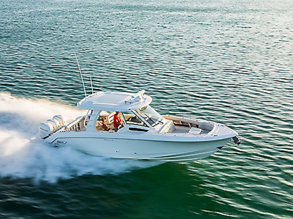 2027 Boston Whaler 350 Realm in eastport NY