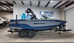 2026 Mastercraft XT22 Ski and Wakeboard Boat boat