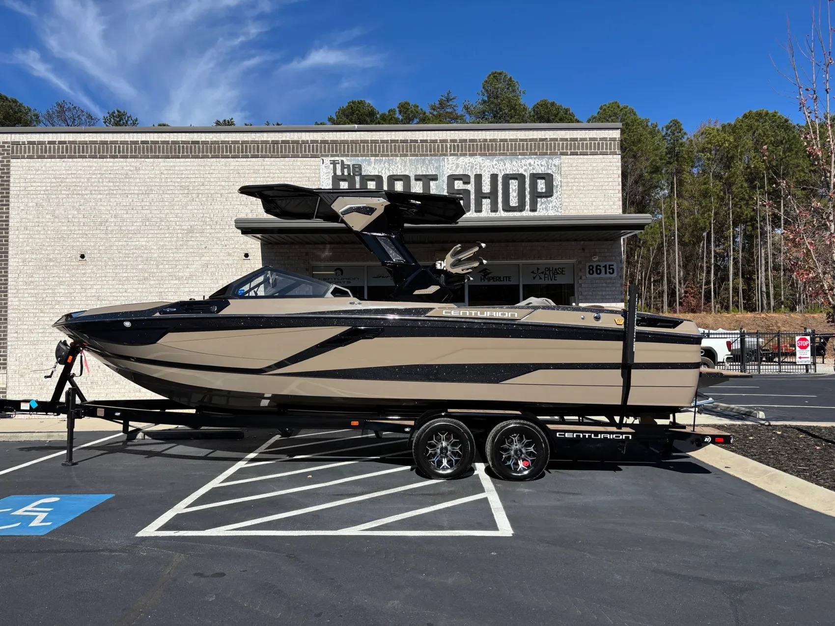 2026 Centurion Ri265 Ski and Wakeboard Boat boat