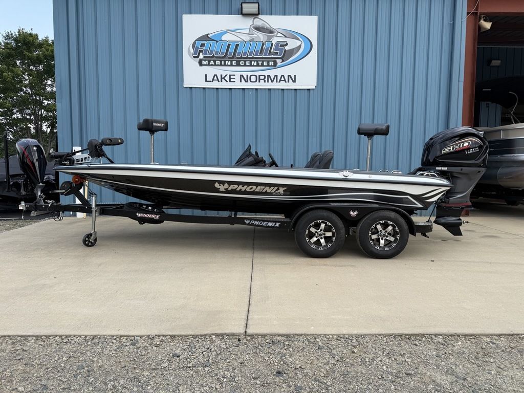 レア!!! P.K.G / 1.9.9.9. / THE BEACH New 2025 Phoenix Bass Boats 819 Zxl Pro For Sale in Mooresville