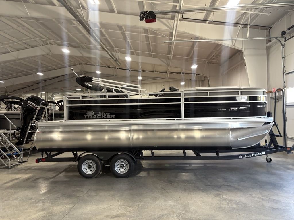 2026 Sun Tracker Sportfish 20 DLX in morganton NC