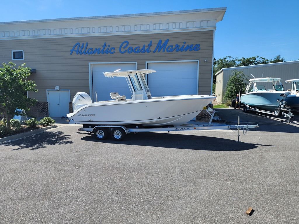 2025 Sailfish 232CC Center Console Boat boat