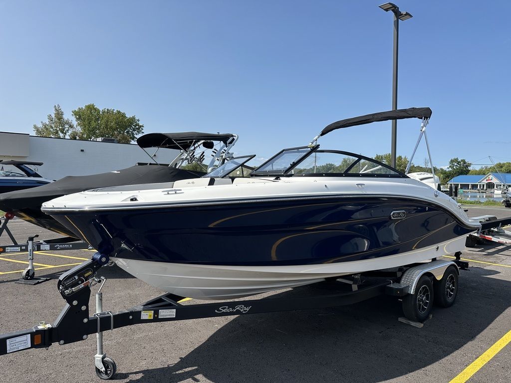 2026 Sea Ray SPX 210 Outboard in canandaigua NY