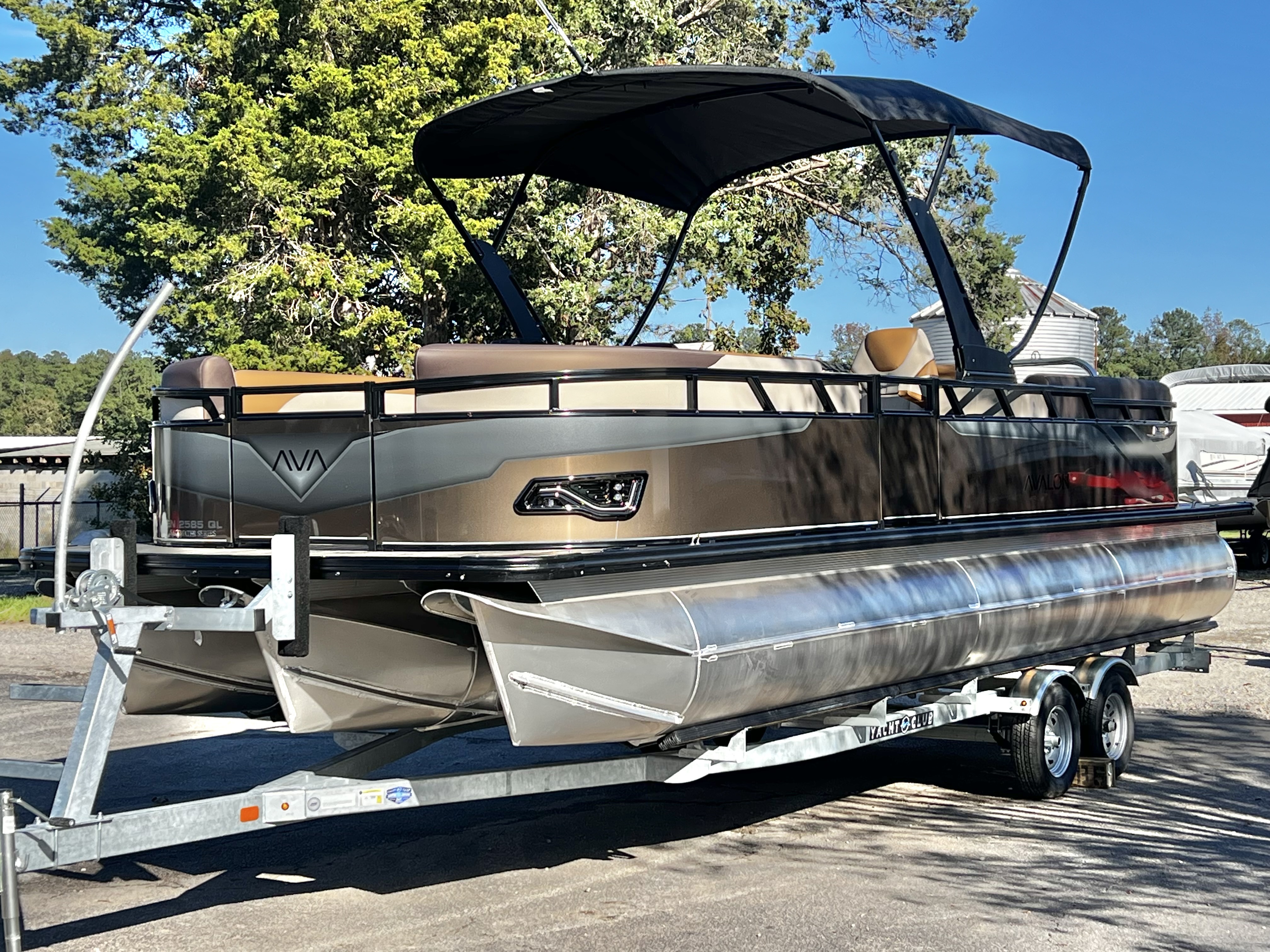 2026 Avalon Venture 85 25' Quad Lounge Triple-Toon in petersburg VA