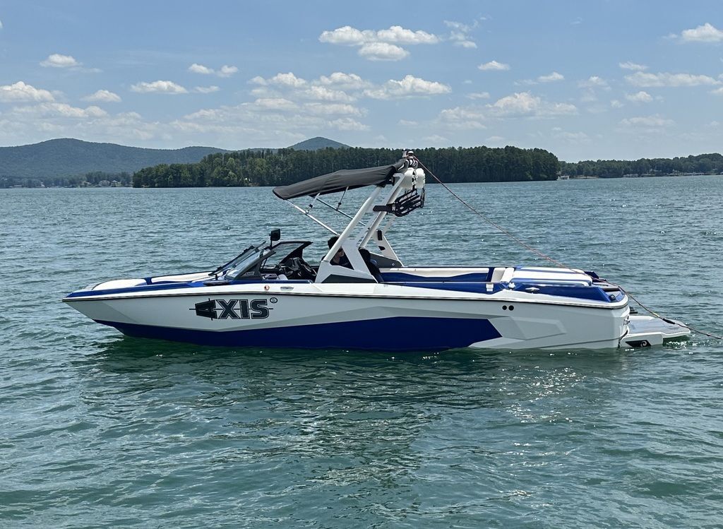 2023 Axis A225 Ski and Wakeboard Boat boat