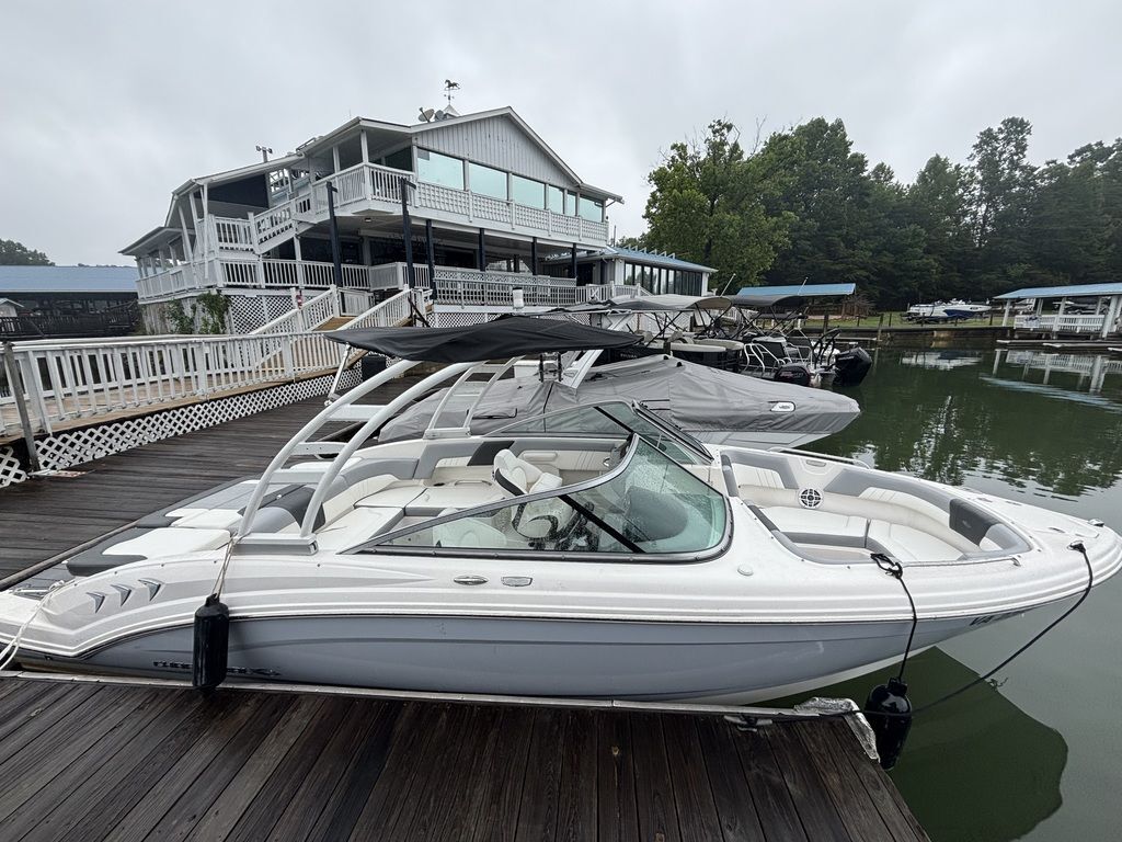 2023 Chaparral 23 SSI in moneta VA