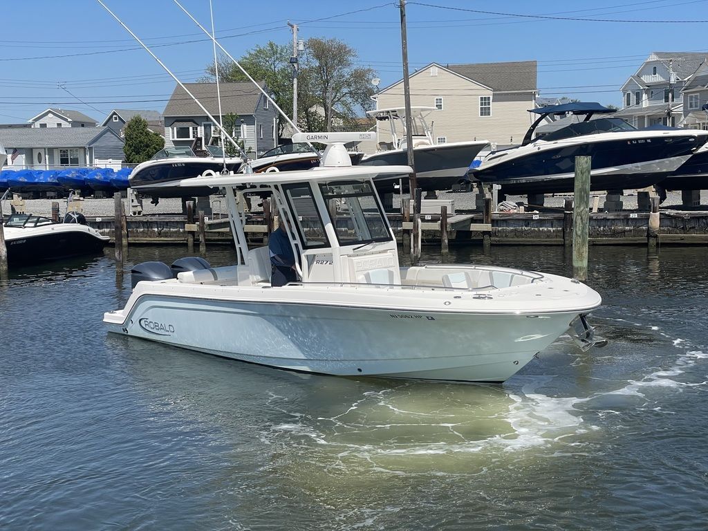 2020 Robalo R272 NAN in toms river NJ