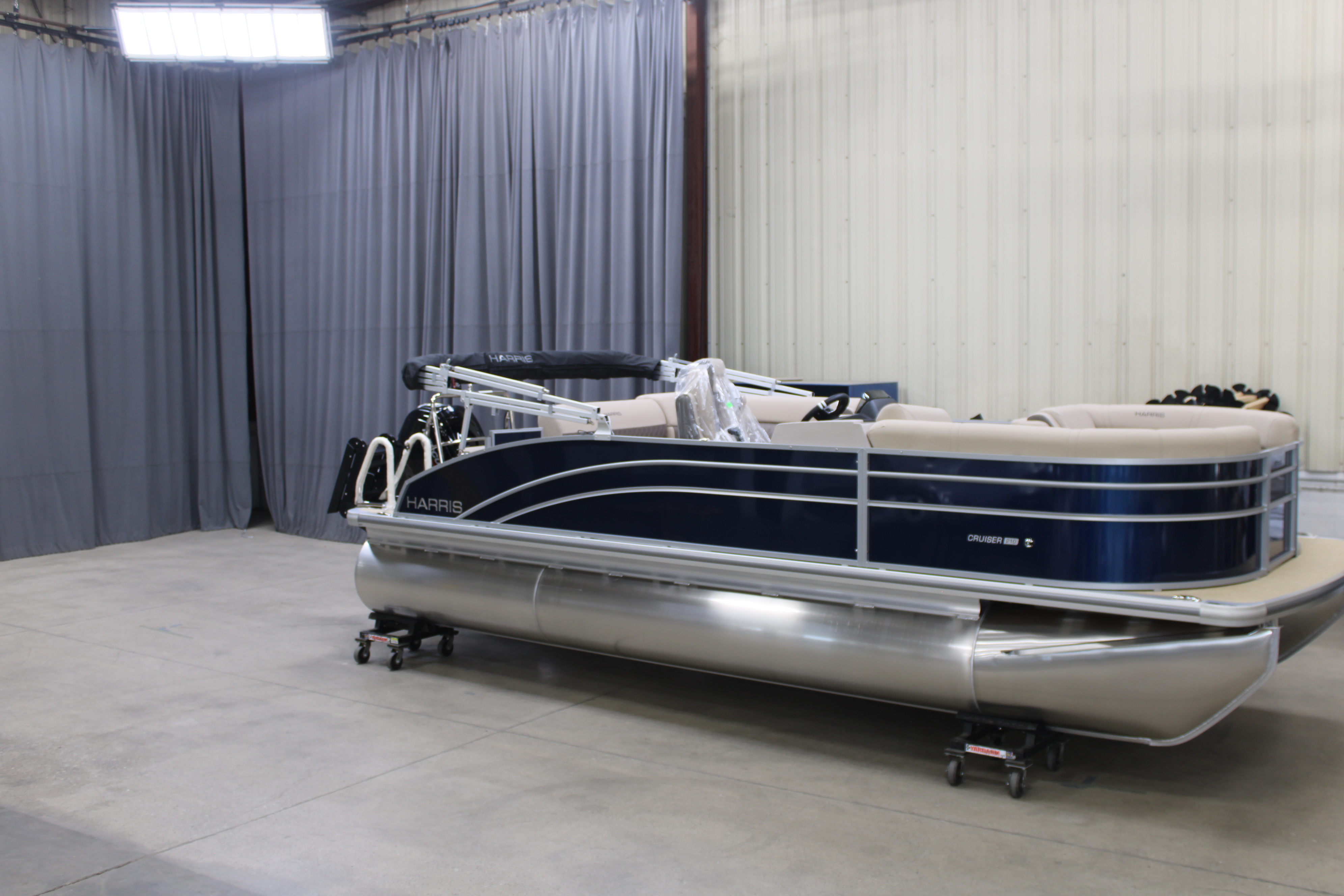 2026 Harris CRUISER 210 SL Pontoon Boat boat