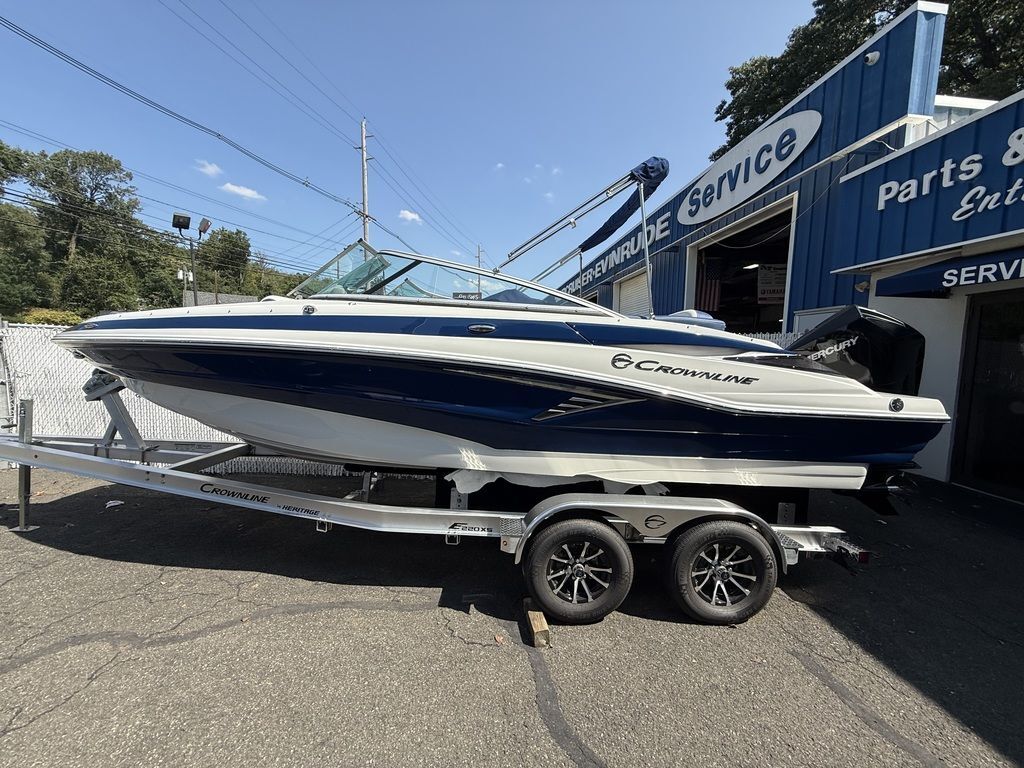 2026 Crownline E220 XS NAN in toms river NJ