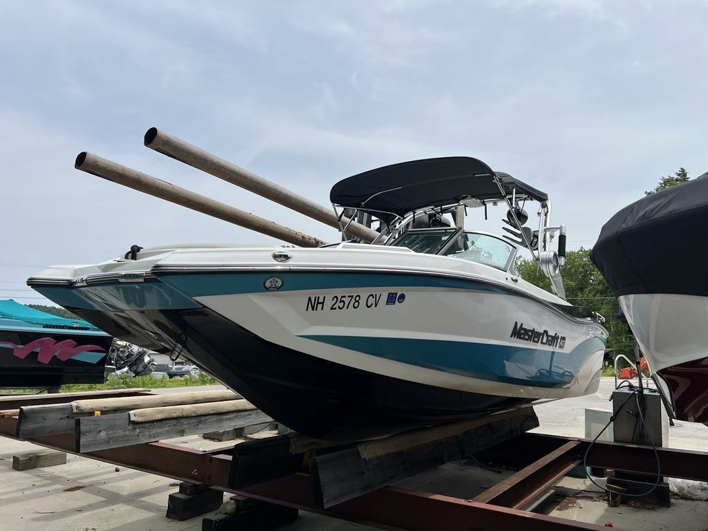 2019 Mastercraft XT22 in meredith NH