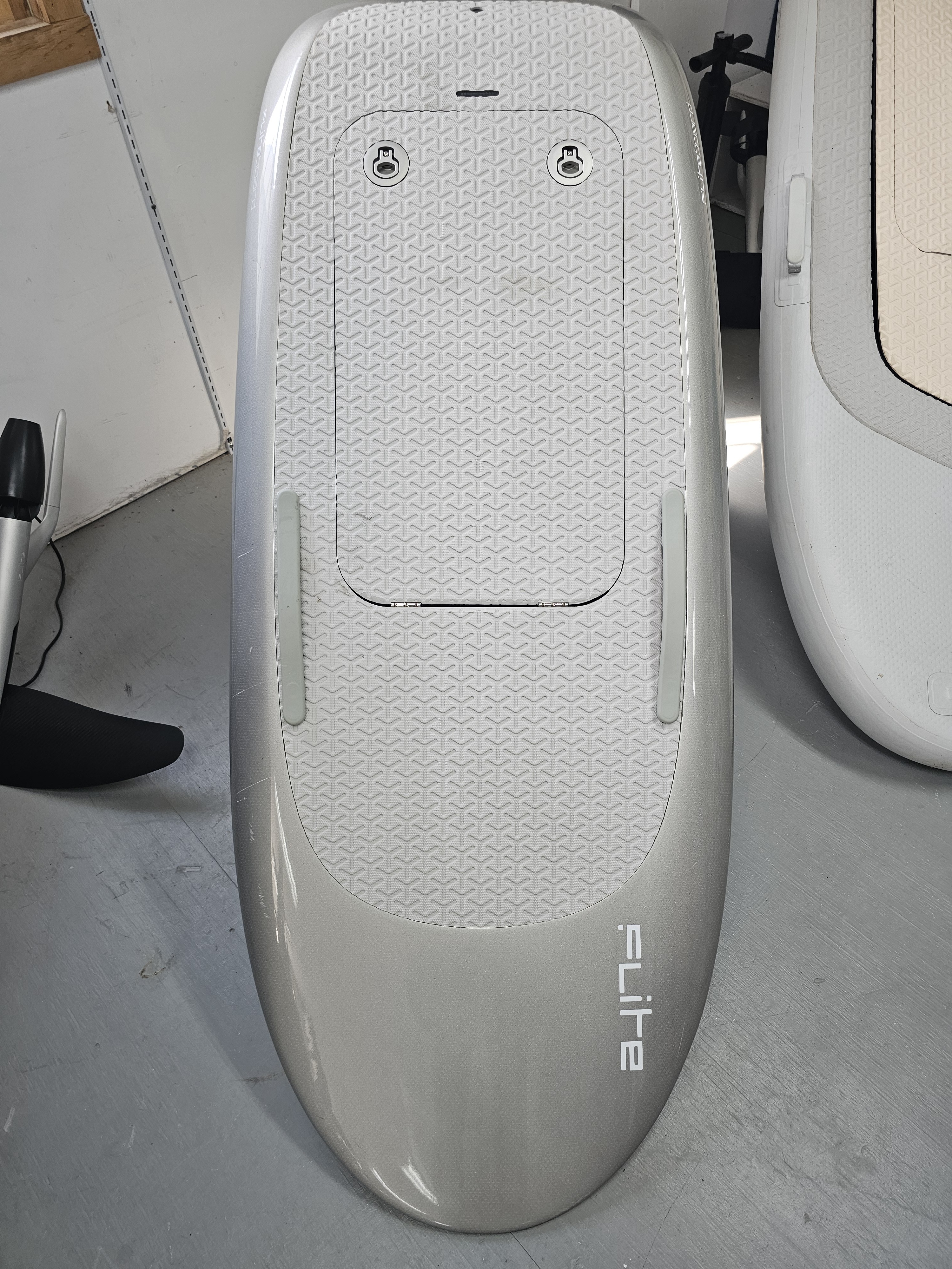 2023 Fliteboard 100 CARBON Three Seater PWC boat
