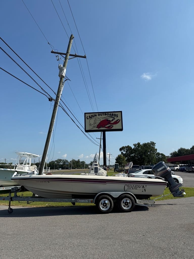 Used 2001 Champion 21 Bay Champ For Sale in Addis, LA - 5037874996