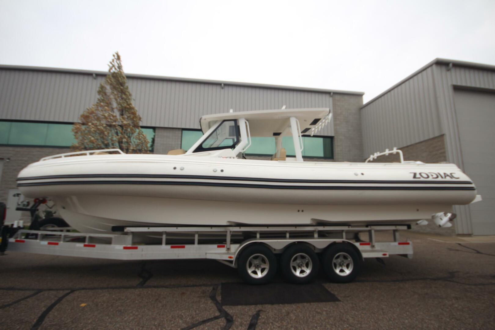 2026 Zodiac X10CC Twin Yamaha 350's w/ Joystick in grand haven MI