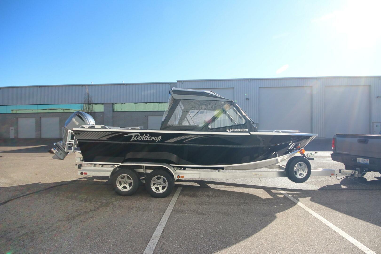 2025 Weldcraft 210 Revolution Soft Top Fishing Boat boat