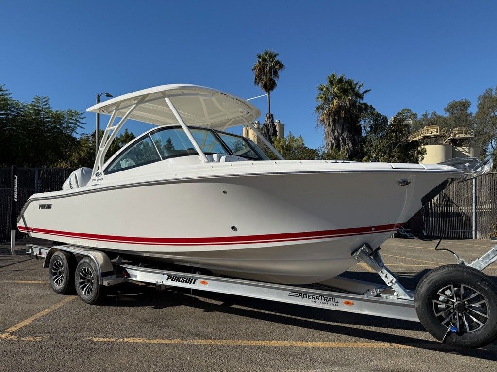 2025 Pursuit DC 246 NAN in newport beach CA