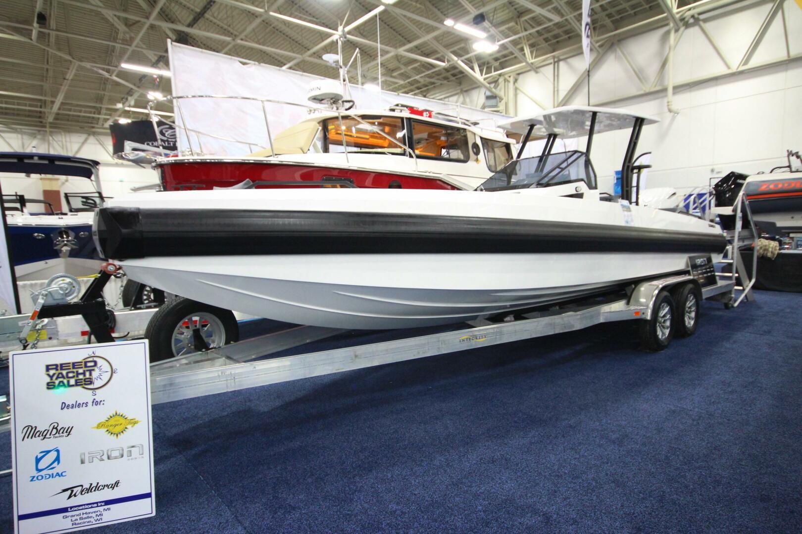 2026 Iron 827 T-Top in racine WI