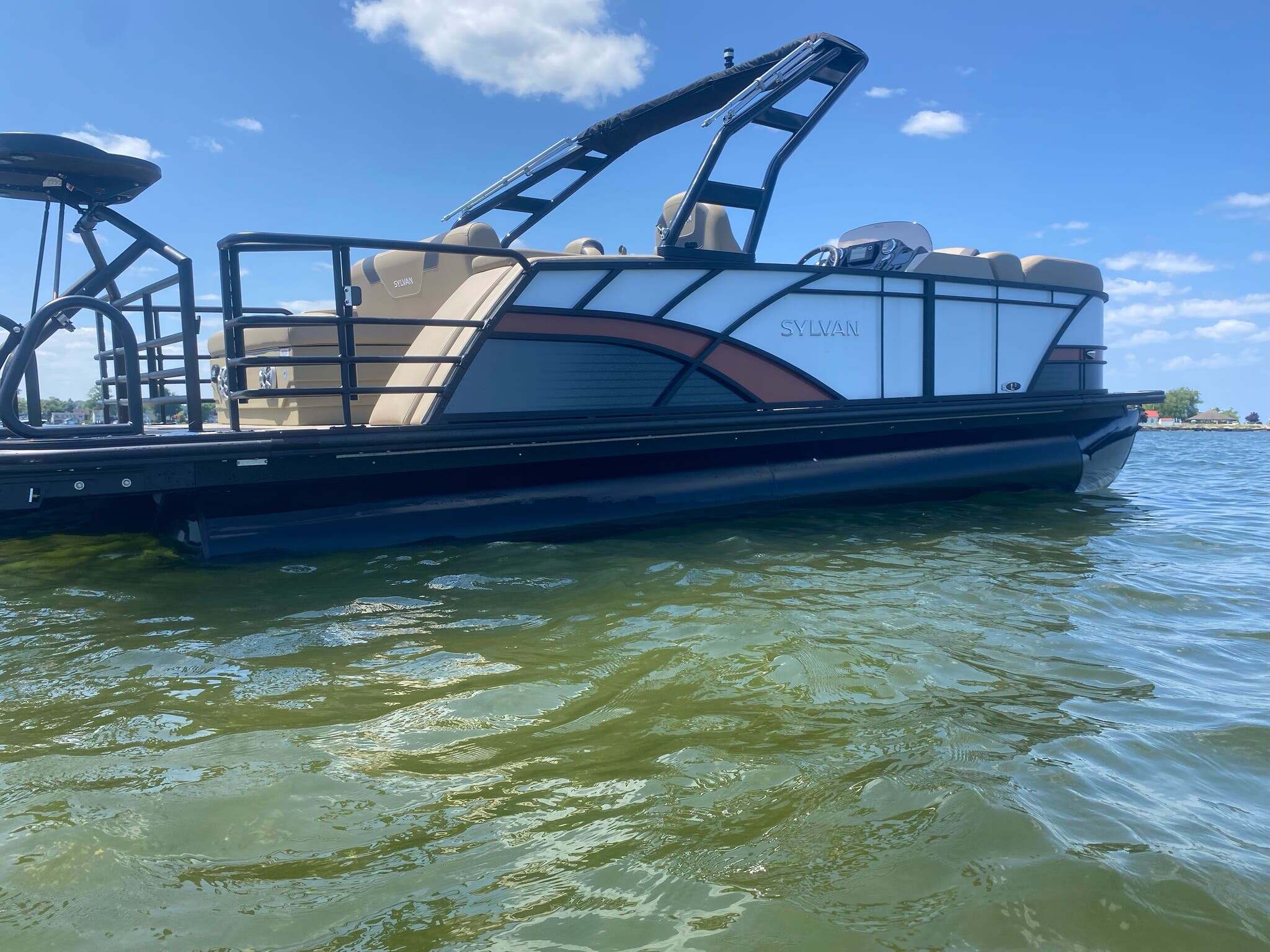 2025 Sylvan L3 CLZ DH WT in sodus point NY